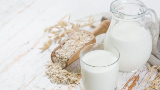 easy homemade oat milk recipe (1)
