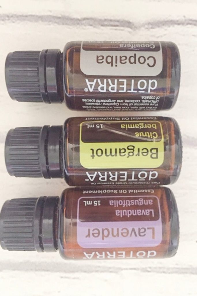 Essential oils for mood support